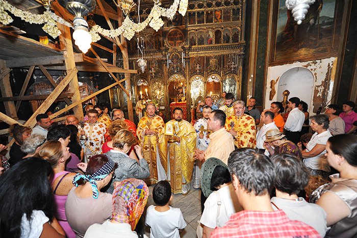 Biserica Zlătari din Capitală şi-a serbat hramul 90806