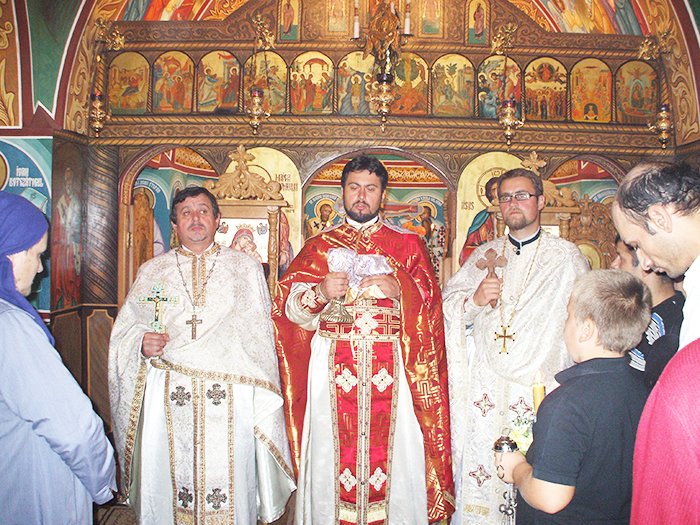 Pacienţii de la Grajduri au serbat Înălţarea Sfintei Cruci 90914