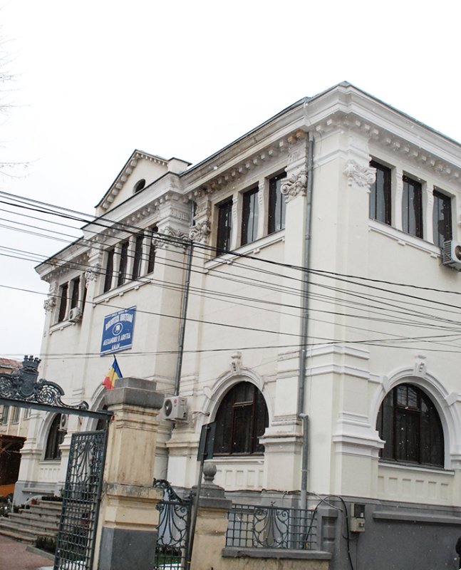Spectacol de lectură la Biblioteca „Aman“ din Craiova 90942