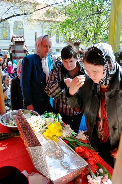 Pelerinaj cu moaştele Sfântului Gheorghe la Suceava 91022