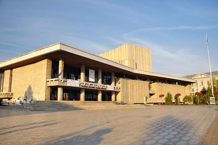 Bibliotecă în aer liber la Craiova 91094