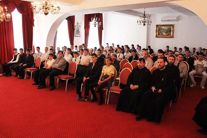 În aşteptarea zilei Sfântului Antim 91107