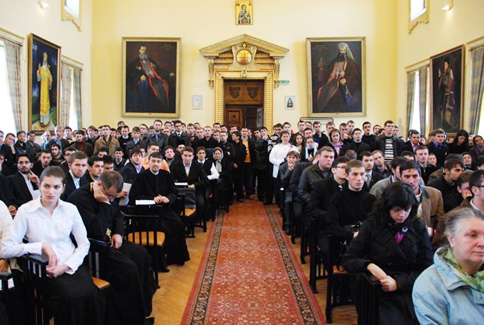 Început de an universitar la Facultatea de Teologie Ortodoxă din Iaşi 91150