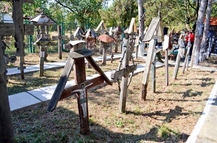 Muzeul Crucilor, inaugurat în Măceşul Gorjului 90093