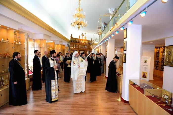 Sfinţiri în Arhiepiscopia Bucureştilor 90085