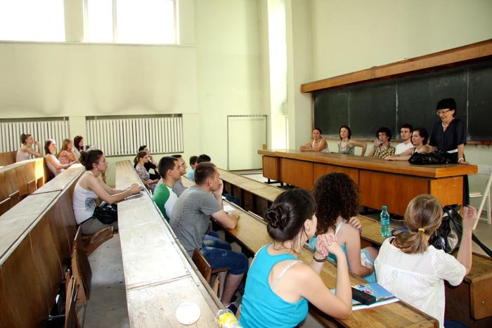 Un an marcat de criză şi eşec 90109