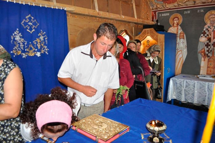 Sfinţiri de biserici în Mitropolia Moldovei şi Bucovinei 90014