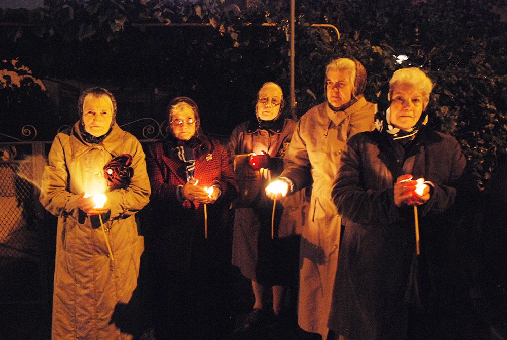 Ieşenii, aşteptaţi cu lumânări aprinse la Pelerinajul „Calea Sfinţilor“ 89971