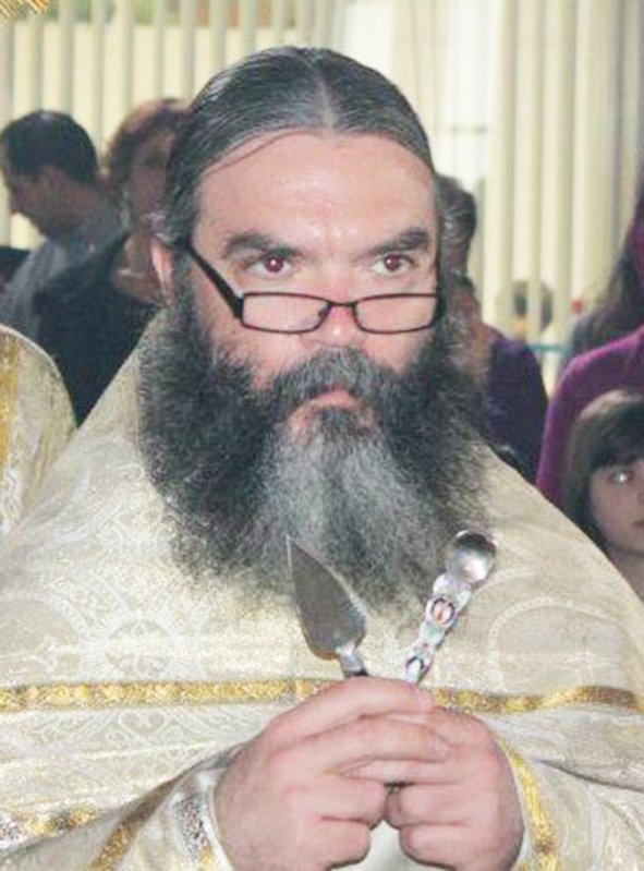 Părintele George Aquaro conferenţiază la Serile Talpalari 89956