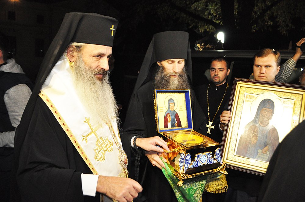 Moaştele Sfântului Teofil au ajuns aseară la Iaşi 89906