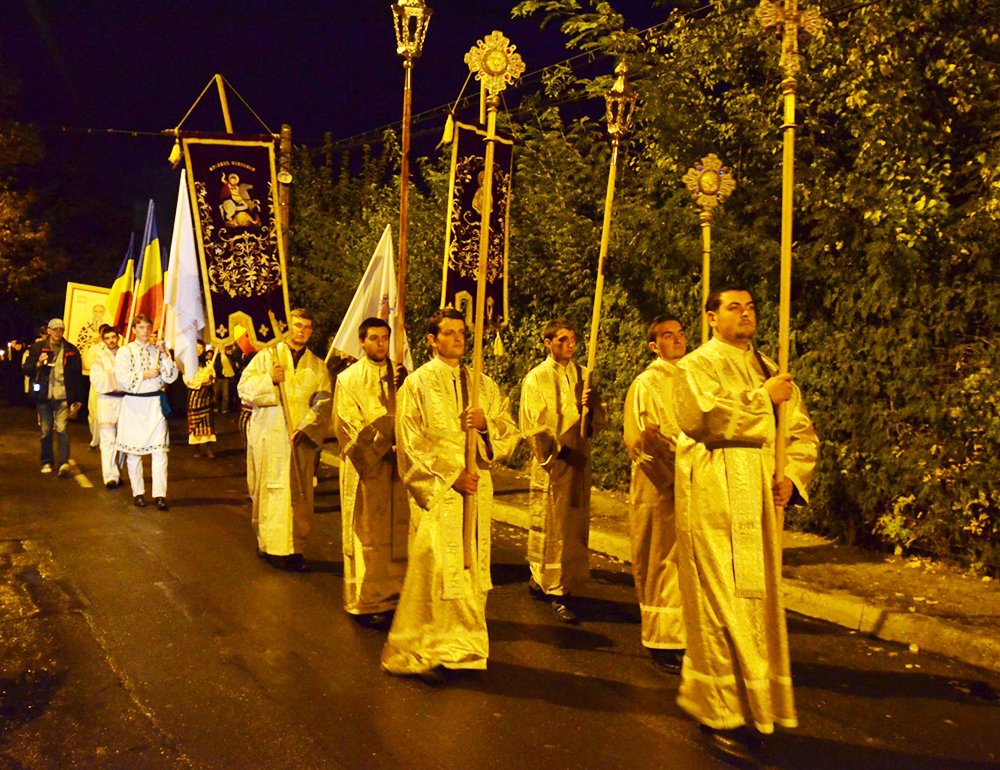 Tineri ascoreni din ţară, în pelerinaj la Iaşi 89884