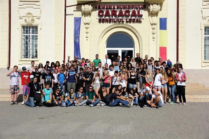 În folosul învăţământului liceal oltean 89781