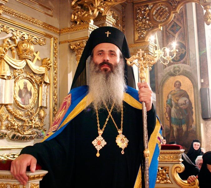 Înalt Preasfinţitul Părinte Teofan îşi aniversează ziua de naştere 89201