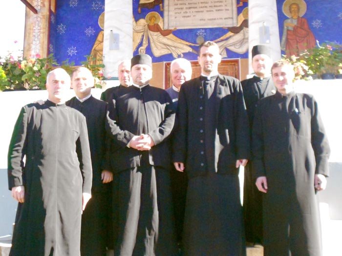 Cercul pastoral-misionar „Valea Lotrului“ la parohia vâlceană Mălaia 89216