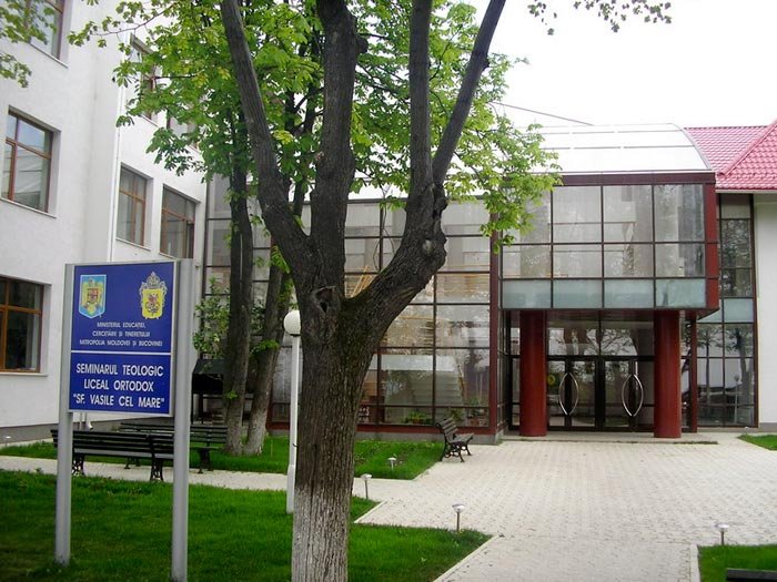 Olimpicii la religie şi îndrumătorii acestora, premiaţi la Iaşi 89224