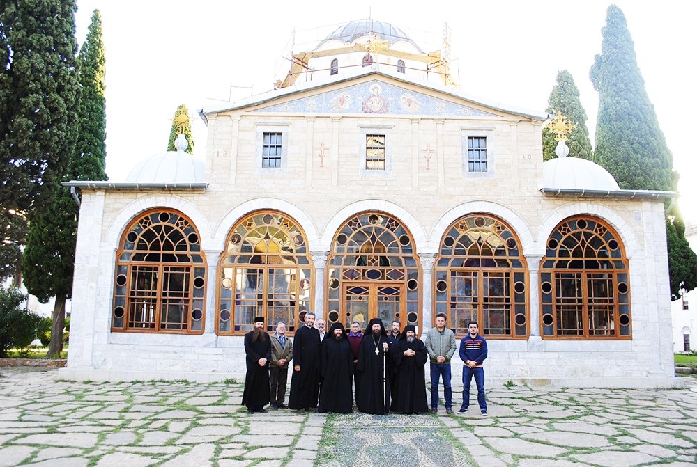 Pelerini din România şi Ungaria în Grecia 89255