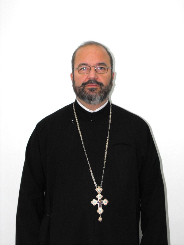 Răspunsuri duhovniceşti: E nevoie de fiii cuminţi ai neamului acesta de „sfinţi şi voievozi“ 154972