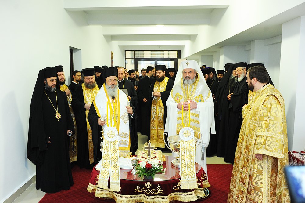 A fost sfinţit Centrul cultural-social al Mănăstirii Radu Vodă 89298