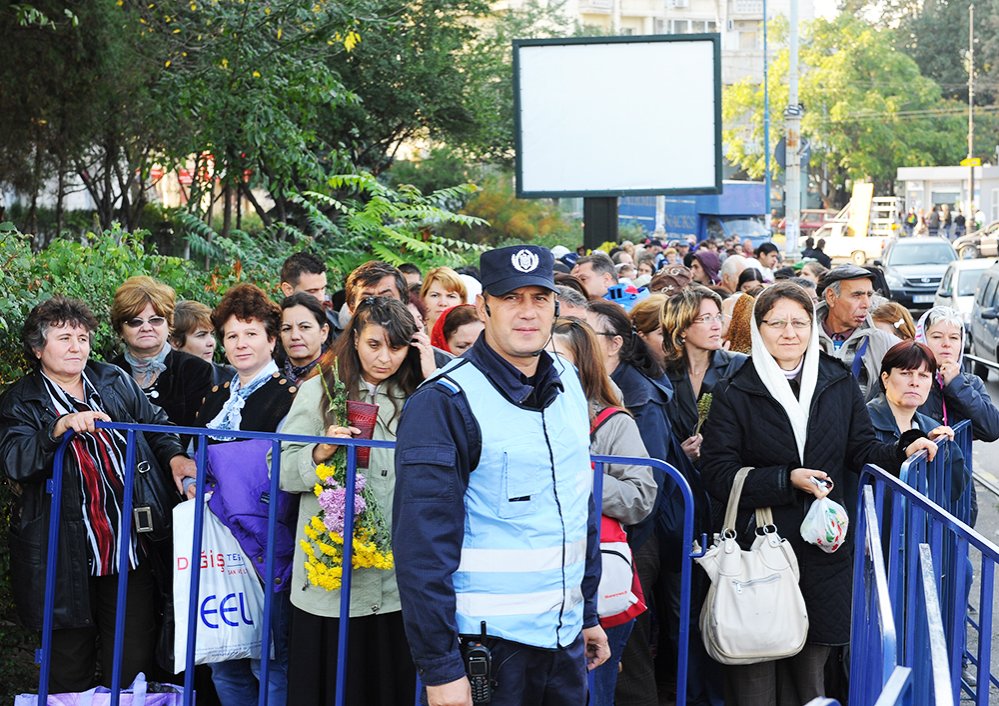 Peste 200 de jandarmi asigură buna desfăşurare a hramului 89320