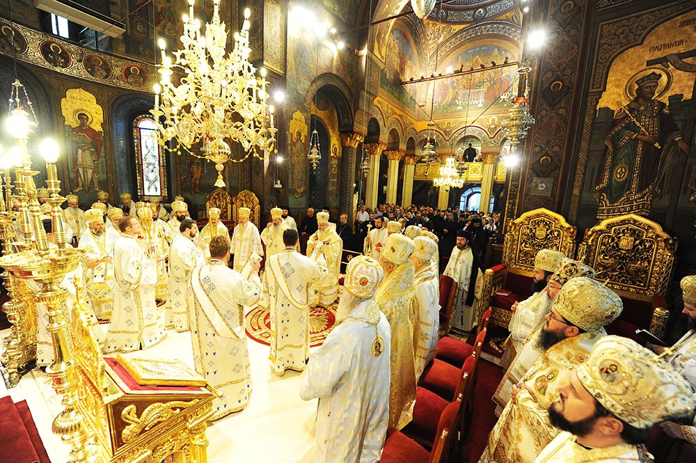 Strălucirea slujbelor este dedicată lui Hristos 89324