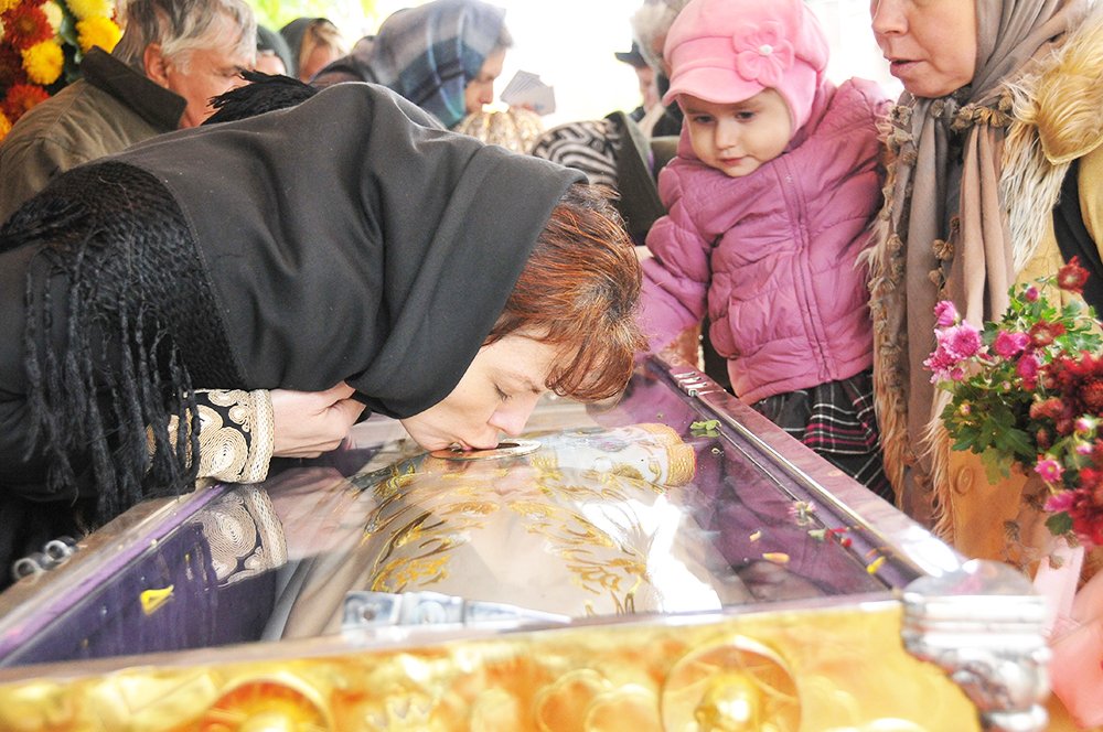 Întru dăinuire spre înveşnicire 89374