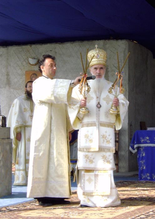 Nouă biserică târnosită în parohia clujeană Păniceni 89424