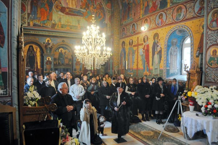 „Sfinţii Zenovie şi Zenovia ne-au transmis credinţa cea adevărată“ 89454