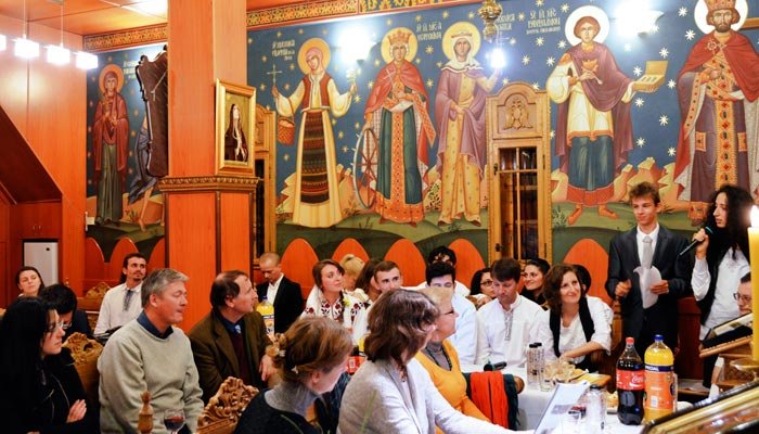 Misionari din ţări ortodoxe la o parohie misionară bucureşteană 89496
