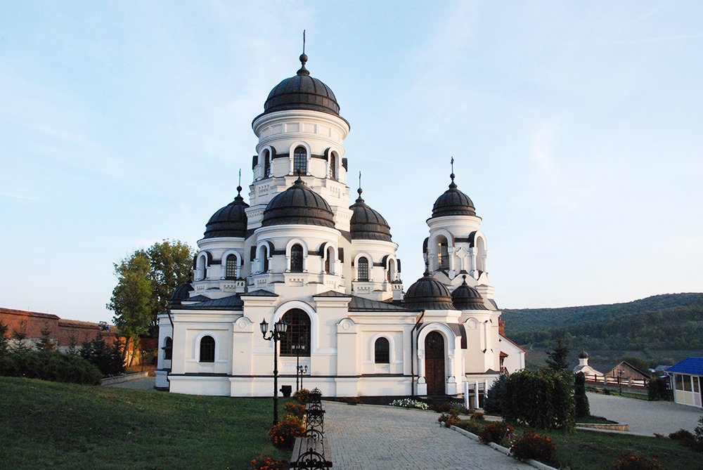 Căpriana, o ctitorie voievodală de peste Prut 89517