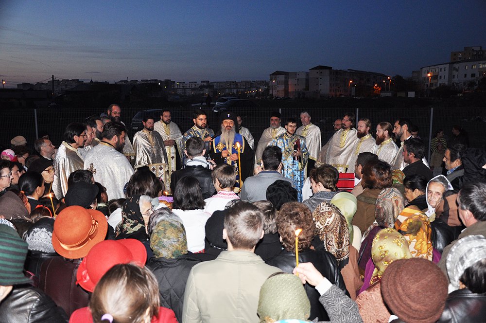 Piatră de temelie pentru o nouă biserică în cartierul ieşean Bejan 89549