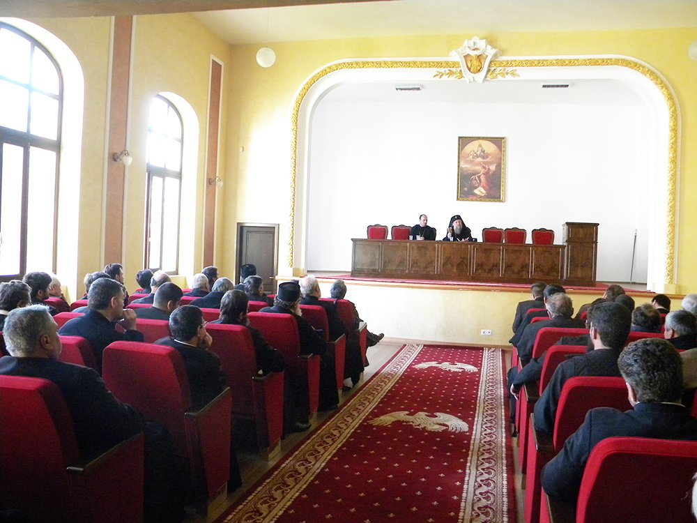 Protoieriile Craiova Nord şi Horezu, în şedinţă de lucru 89572