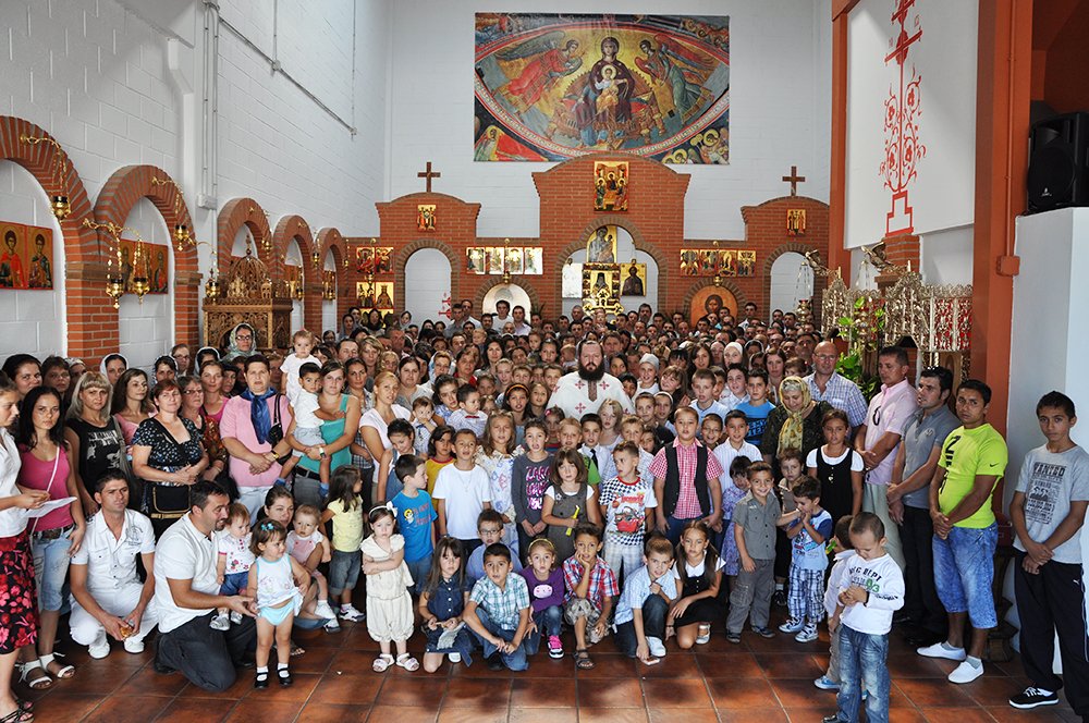 Hramul Parohiei „Sfântul Nectarie Taumaturgul“ din Coslada, Spania 89582