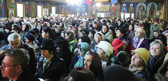 Slujiri arhiereşti la hramul Sfinţilor Arhangheli 89589