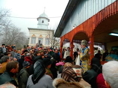 Sfinţirea aşezământului social din parohia Huţu, Protopopiatul Sascut 89663