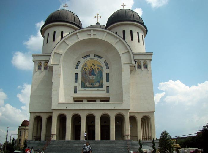 Sfântul Ioan Gură de Aur prăznuit de arădeni 89699