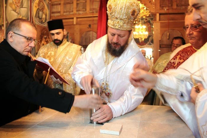 Un nou lăcaş de închinare în Râmnicu Vâlcea 89704