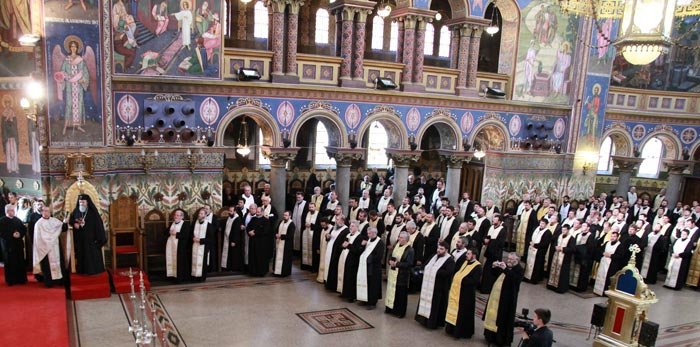 Zi de sărbătoare în Mitropolia Ardealului 89705