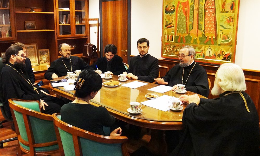 Colaborare între două instituţii teologice 89152