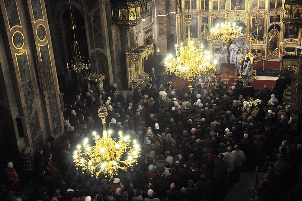 Slujbă de pomenire oficiată de IPS Teofan, pentru mitropolitul Teoctist I al Moldovei 89170