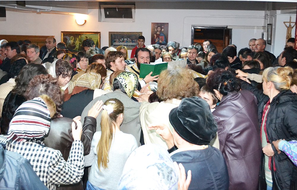 Binecuvântare arhierească pentru cărăşeni 89052