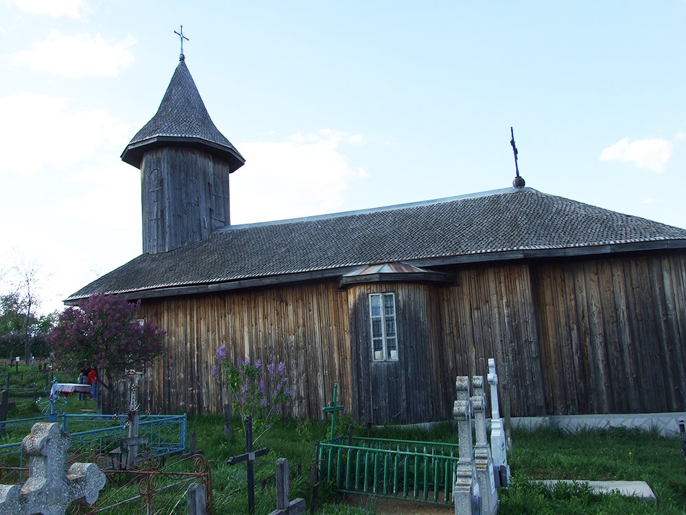 Biserica „Sfinţii Voievozi“ din Horgeşti 89099