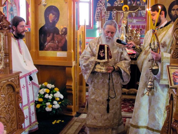 Slujbă arhierească la Schitul Marginea din judeţul Suceava 89135