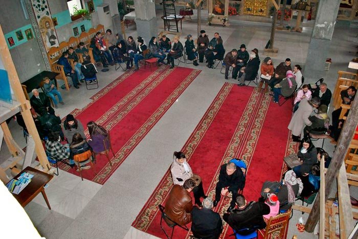 Întâlnire catehetică în cadrul Centrului „Sfânta Mahramă“ din Iaşi 88165