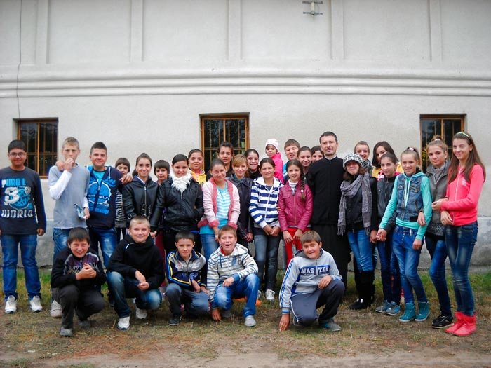 Activităţi catehetice şi filantropice în Parohia Secui 88211