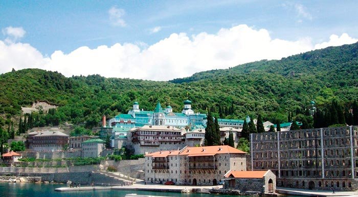 Închinători în Grădina Maicii Domnului 88206