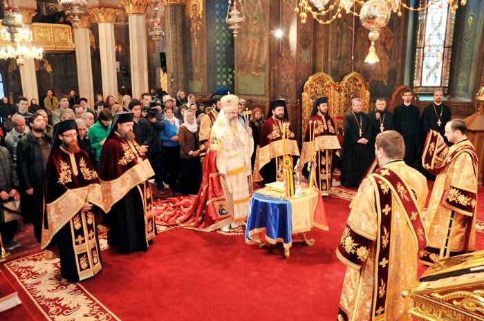 Te Deum şi pomenirea eroilor de Ziua Naţională 88196