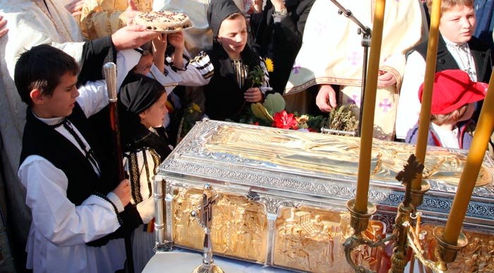 Pelerinaj la racla Sfântului Ierarh Andrei Şaguna, la Catedrala mitropolitană din Sibiu 88218