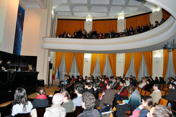 Au început conferinţele ASCOR - filiala Iaşi 88304