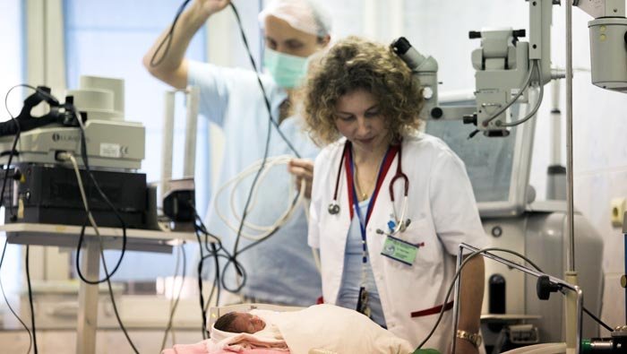 „Avem medici români care doresc să se întoarcă în ţară“ 88395