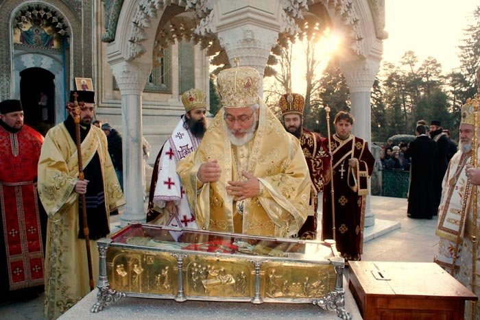 Sfânta Filofteia prăznuită la Curtea de Argeş 88390